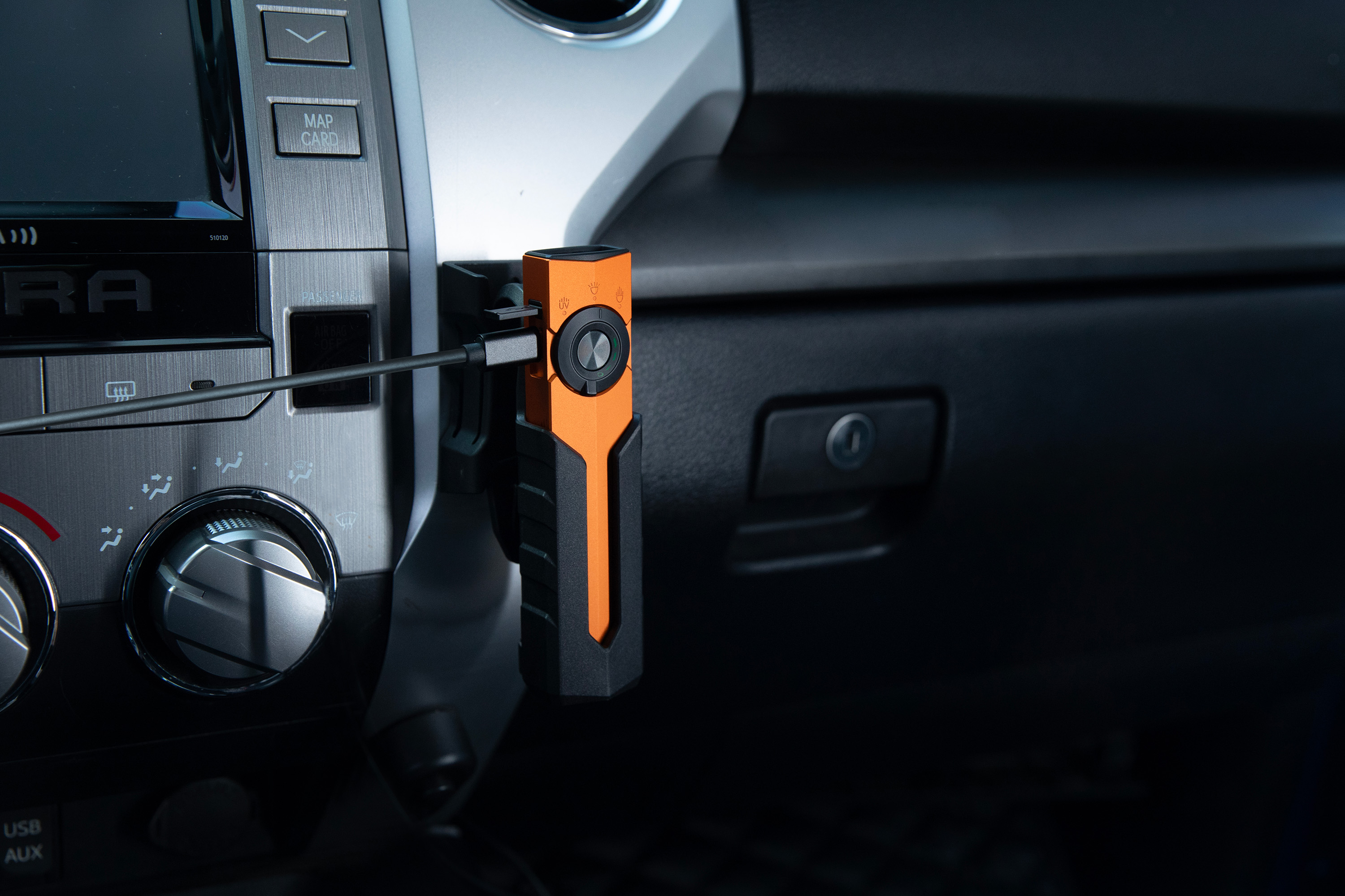 OLIGHT ArkPro＆ホルスター＆Tシャツ＆サービス品含む 4点セット Olight ArkPro Holster Tactical Magazine Pouch Compatible ArkPro