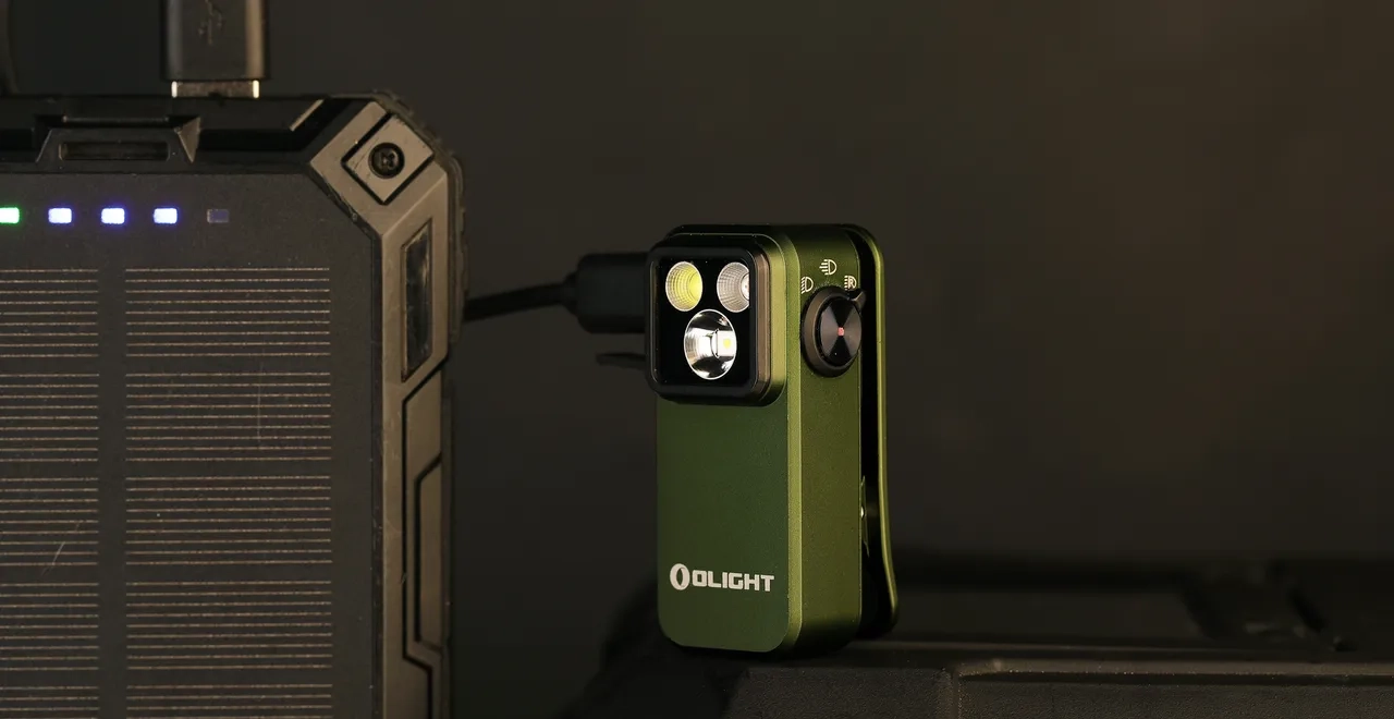 Oclip Pro Clip on Flashlight 3-in-1 LED EDC Light with Red Beam ...